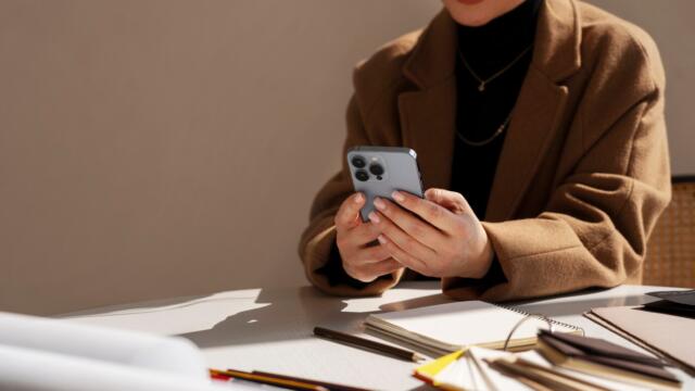 スマホ副業は怪しい？詐欺や悪質業者を見極める方法や注意点を紹介